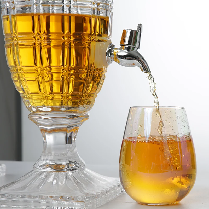 
Wholesale Customized Multiple styles available Restaurant 4.5L Glass Beverage DispenserJar With Tap 