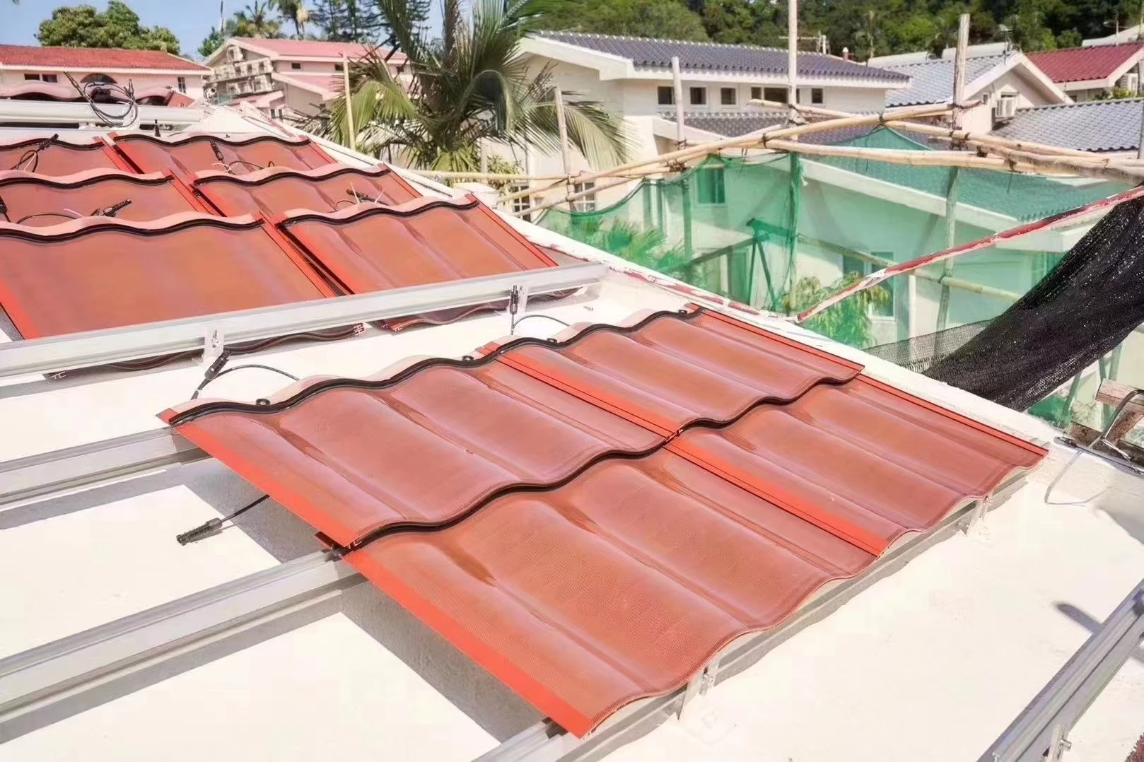 Solar Panel Tile 25W Suitablearchitectural Integrated Glazed BIPV Tile European Villas Red Solar Roof Tile Solar System