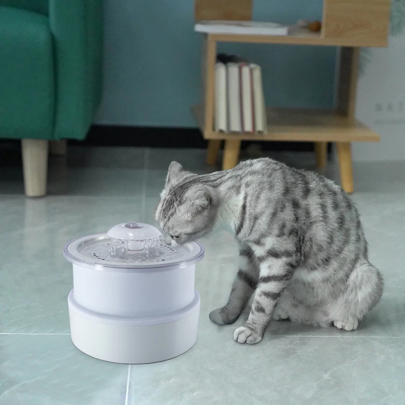 2025 New High Quality Automatic Pets Water Fountain Feeder Cats Water Dispense