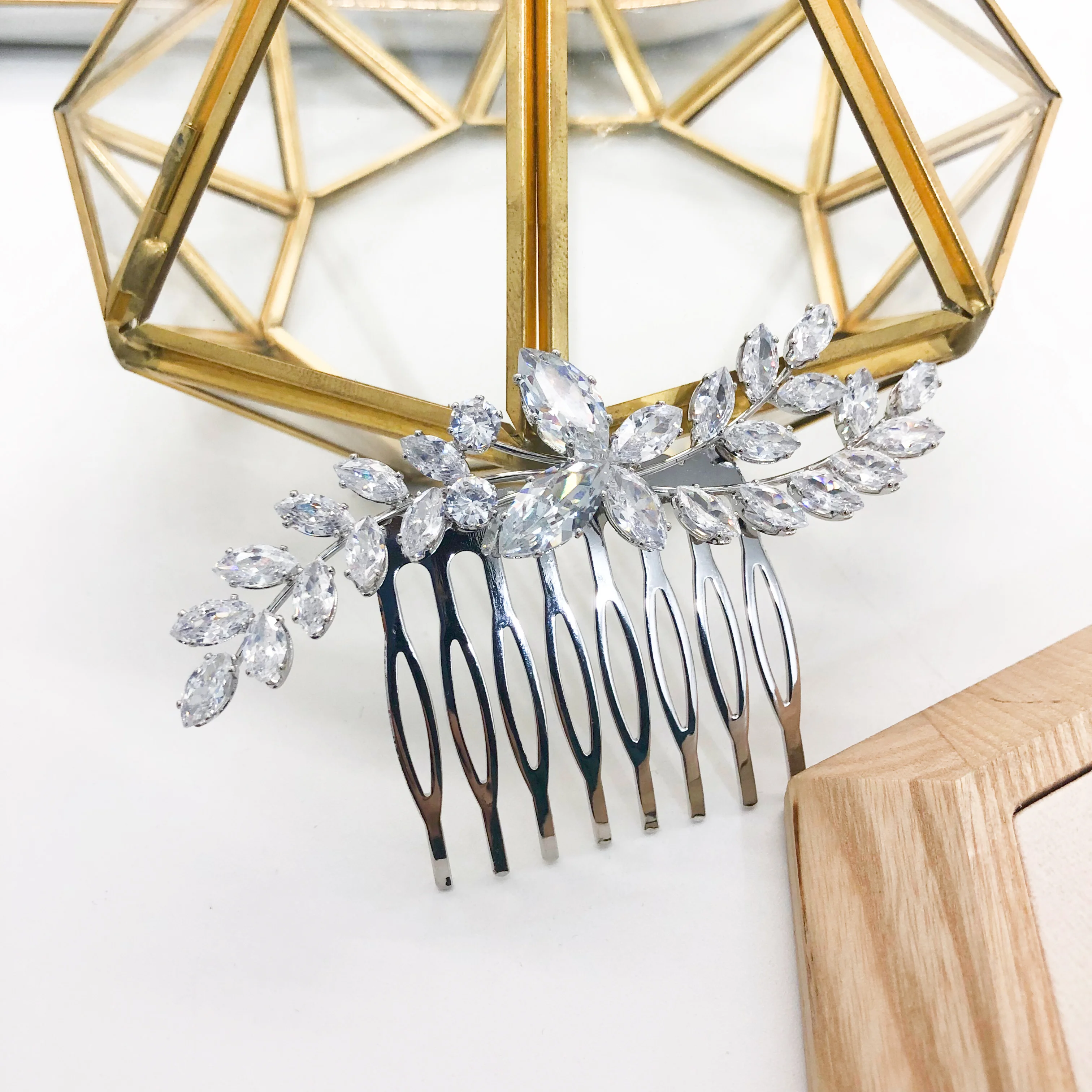 GS0082 New Design leaf shape big  zircon wedding hair accessories hair comb