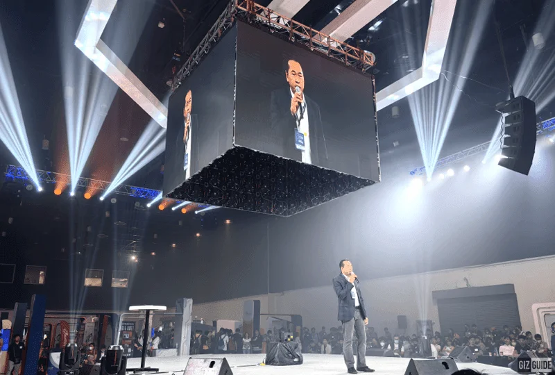 Giant Indoor Outdoor LED advertising Screen Standing P2.5 P4 LED cube screen Display Video Four faces Digital LED Billboard Sign