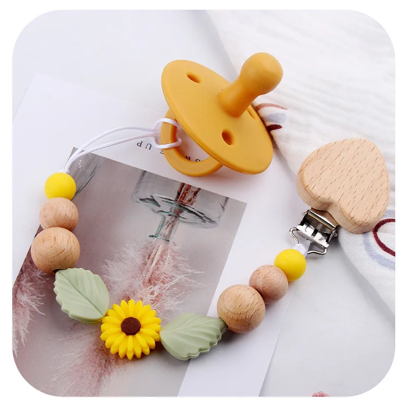 BPA Free Silicone Beads Daisy Pacifiers Clip Chain Wooden Teething Toys Baby Pacifier Clip for New Born Opp Bag Standard