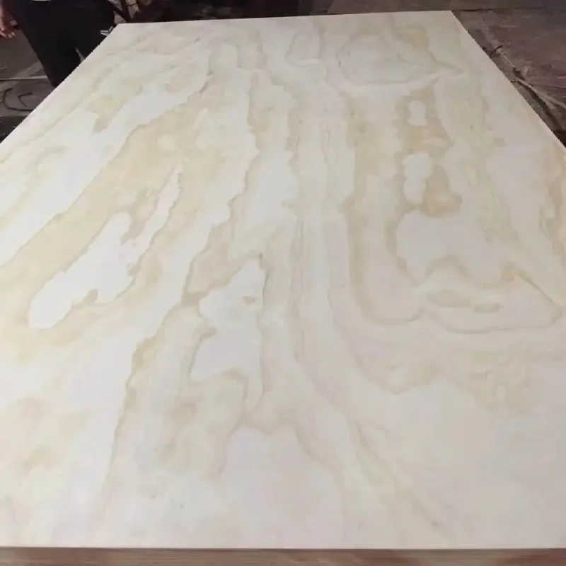 Factory-directly Pine Veneer Plywood 18 mm Cdx Construction Grade 4x8 Pine Plywood Sheet Laminated Plywood