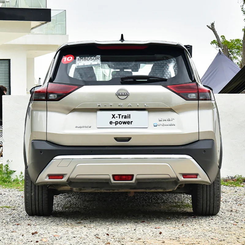 Low price Pickup Nissan NAVARA Gasoline petrol strong 4x4 Truck pickup 6MT 7AT 4wd cheap fue used car vehicles from china