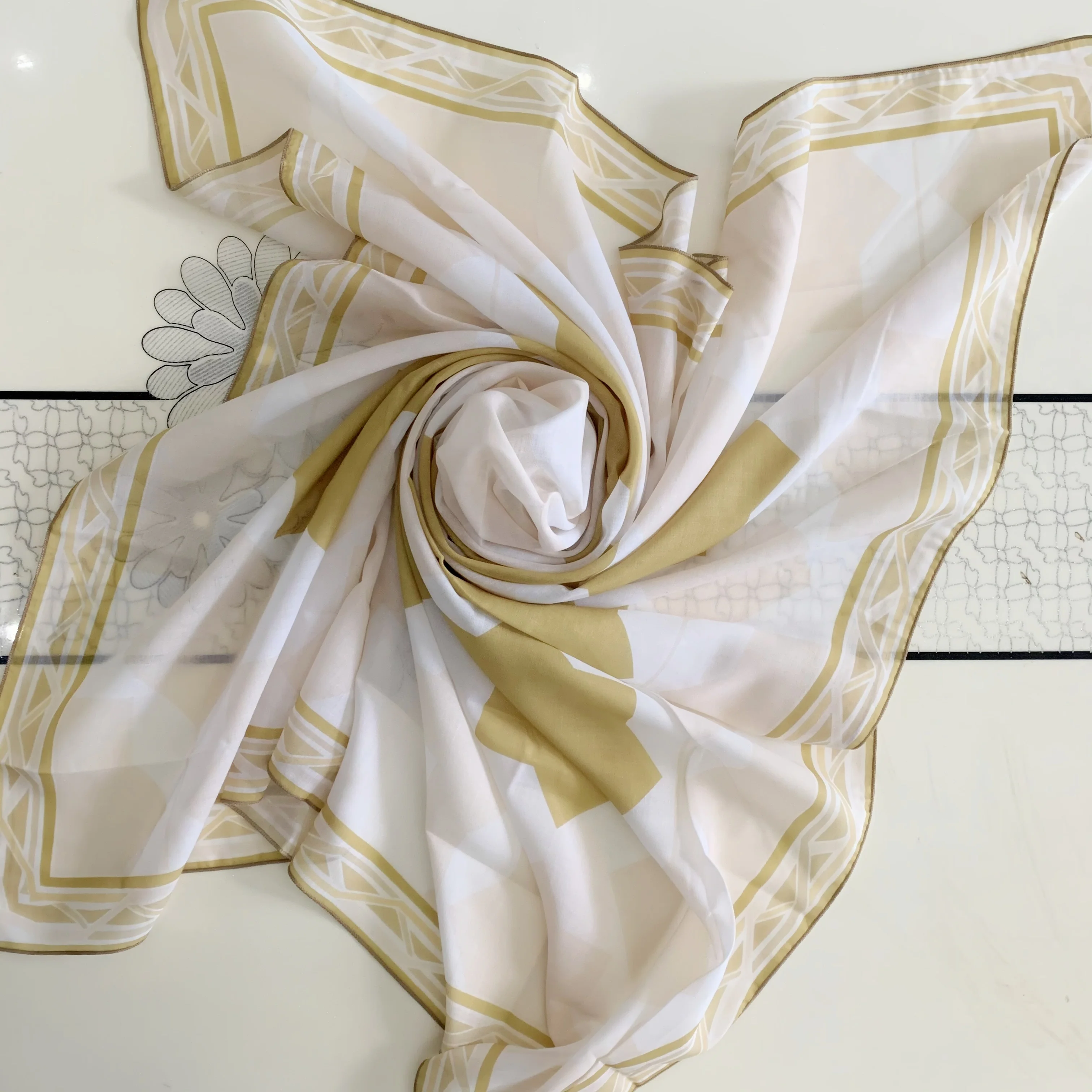 high quality digital printing square shawl hijab cotton voile 2022 tudung bawal bidang 60 leopard