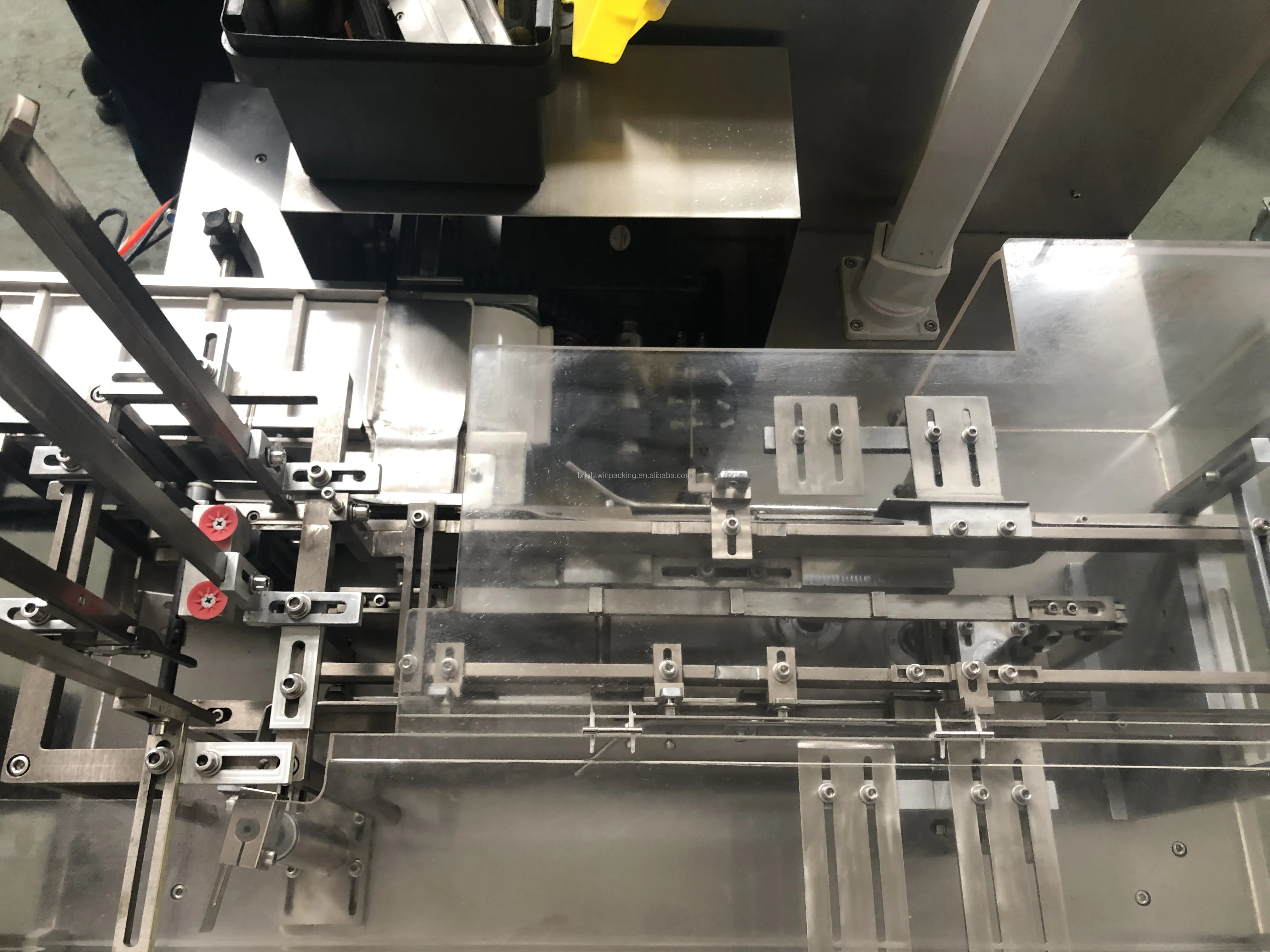 BRIGHTWIN Shanghai promotional price Automatic cosmetic carton packing machine with CE ISO9001