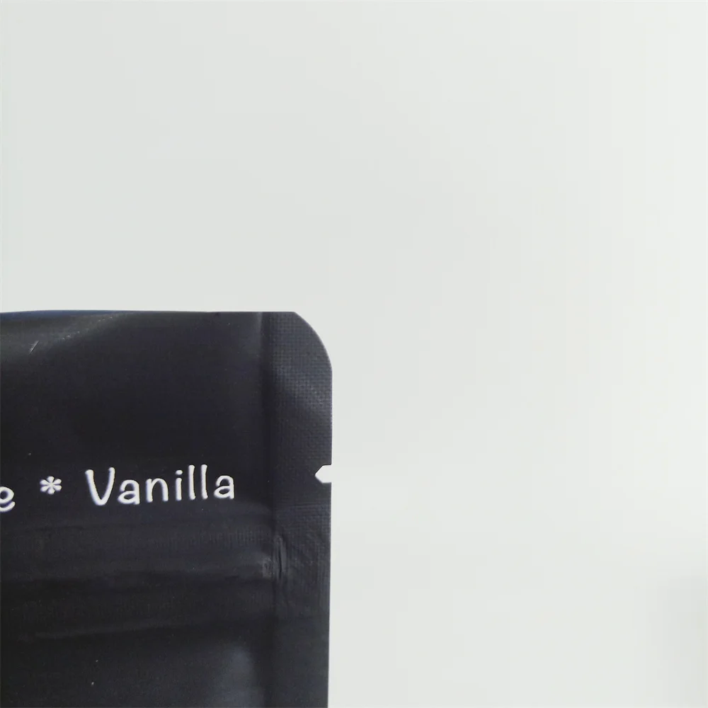 Customized glossy finish food grade plastic dried mango fruit packaging bag with window