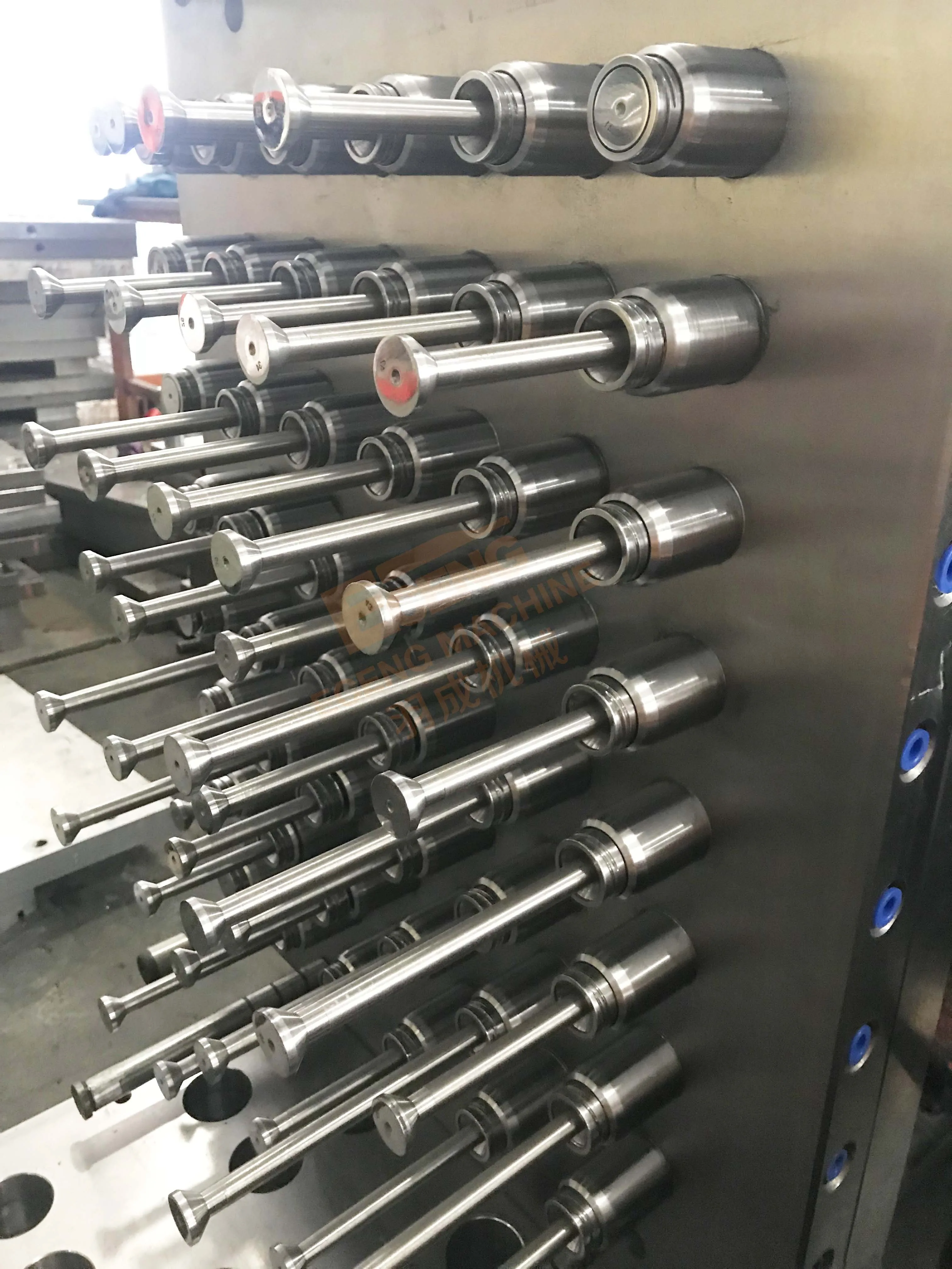 Multi-Cavity 12,16,18,24 32 48 cavity Pet Bottle Preform Mold Preform Mould