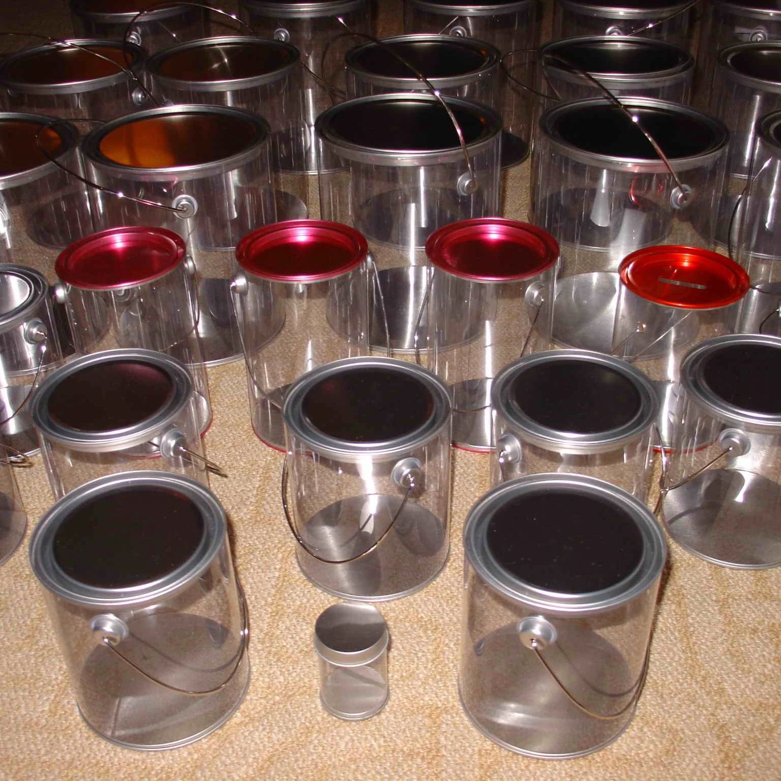 1 gallon clear can with handles