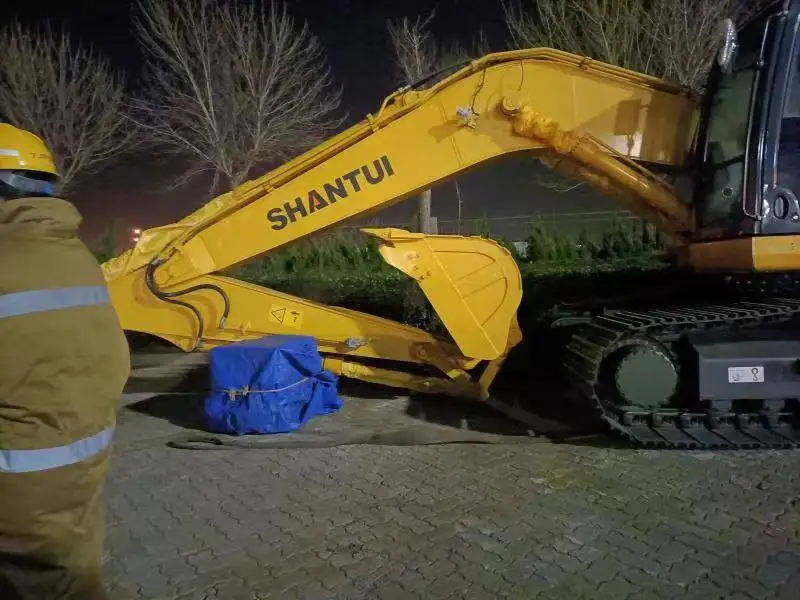 2022 New High Quality Small Excavator High Efficiency Digging Machine Excavator 7 Ton
