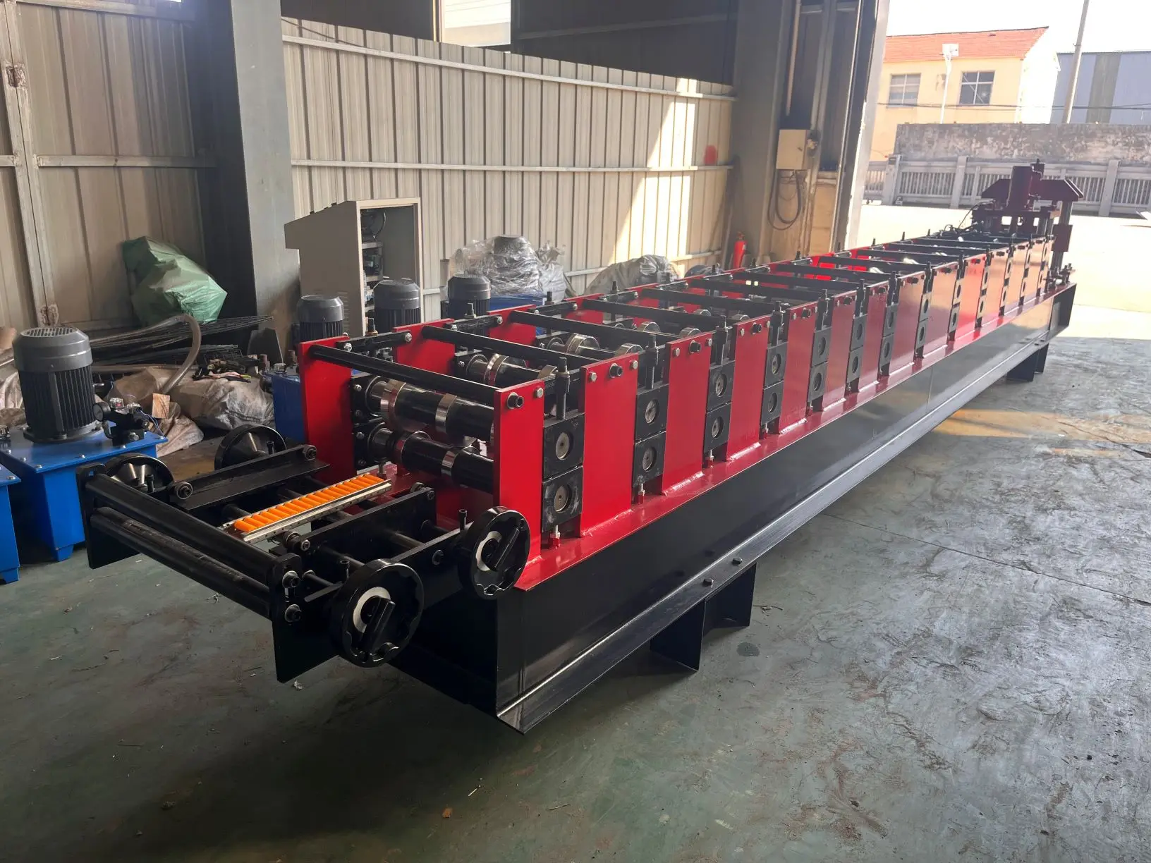 Metal ridge cap roof tile cold roll making forming machine ridge tile making machinery roofing machine