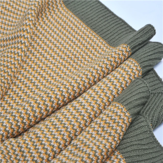 Popular custom size 100 acrylic waffle check acrylic knit throw blanket Beige White with tassel