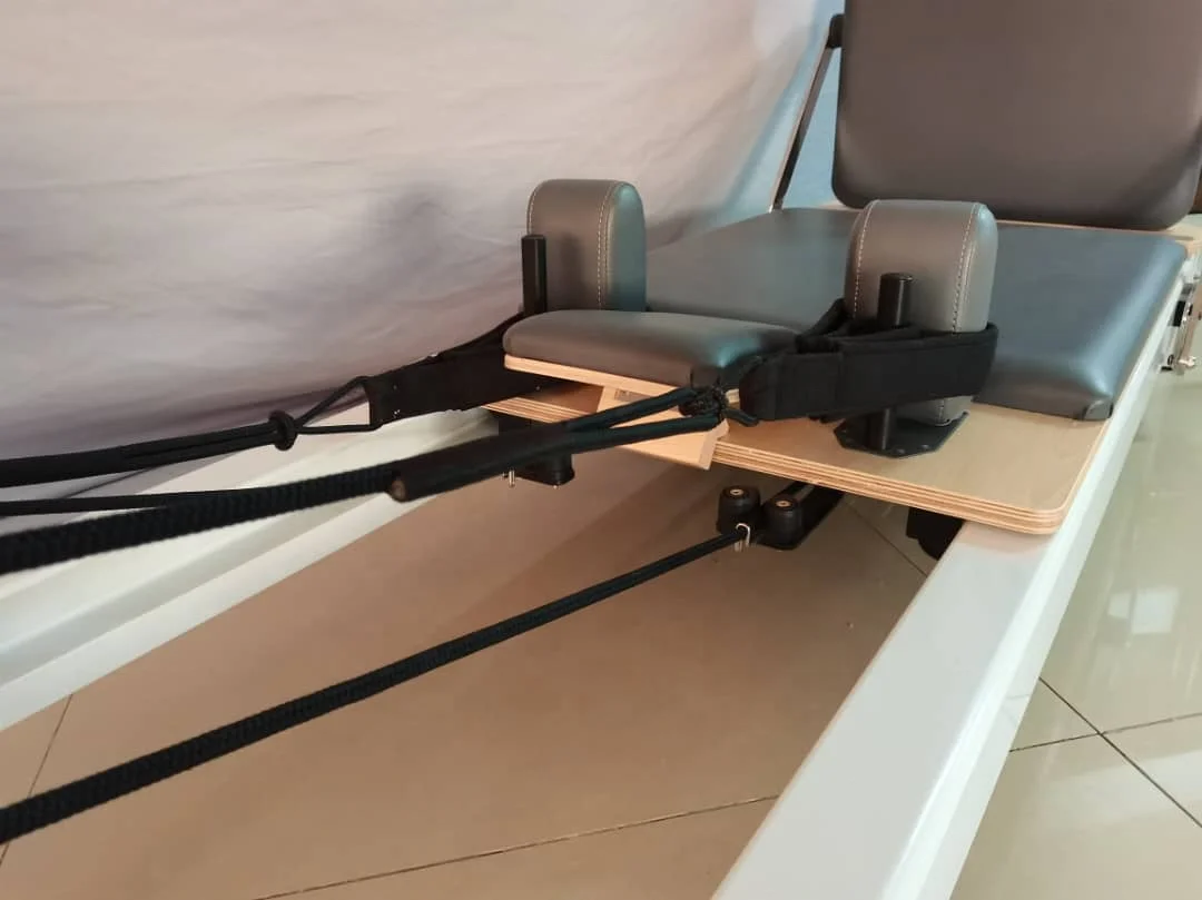 2024 Queenlife Professional yoga studio equipment pilates bed aluminium reformer pilates machine for club