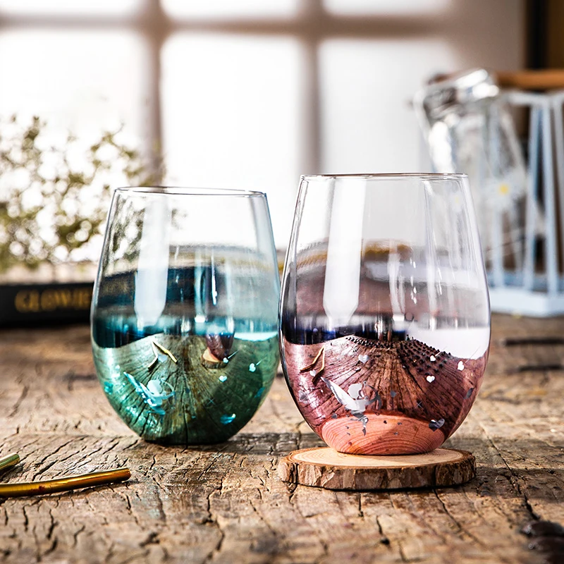 Бокал для вина в форме яйца