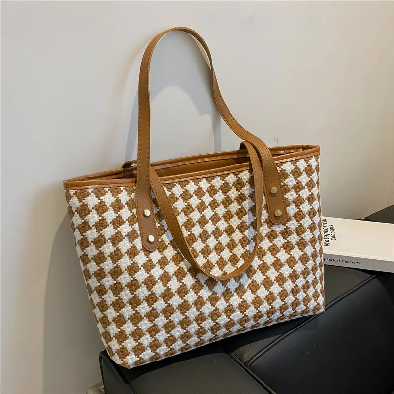 2023 new mobile phone bag bucket large capacity simple single shoulder diagonal female hand bag
