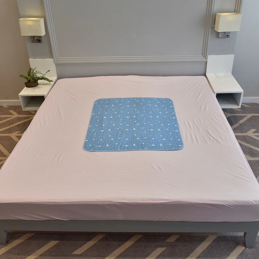 Hot Sale Waterproof Incontinence Bed Pads Soft 4-Layer Washable and Reusable Incontinence Bed Adult Underpad