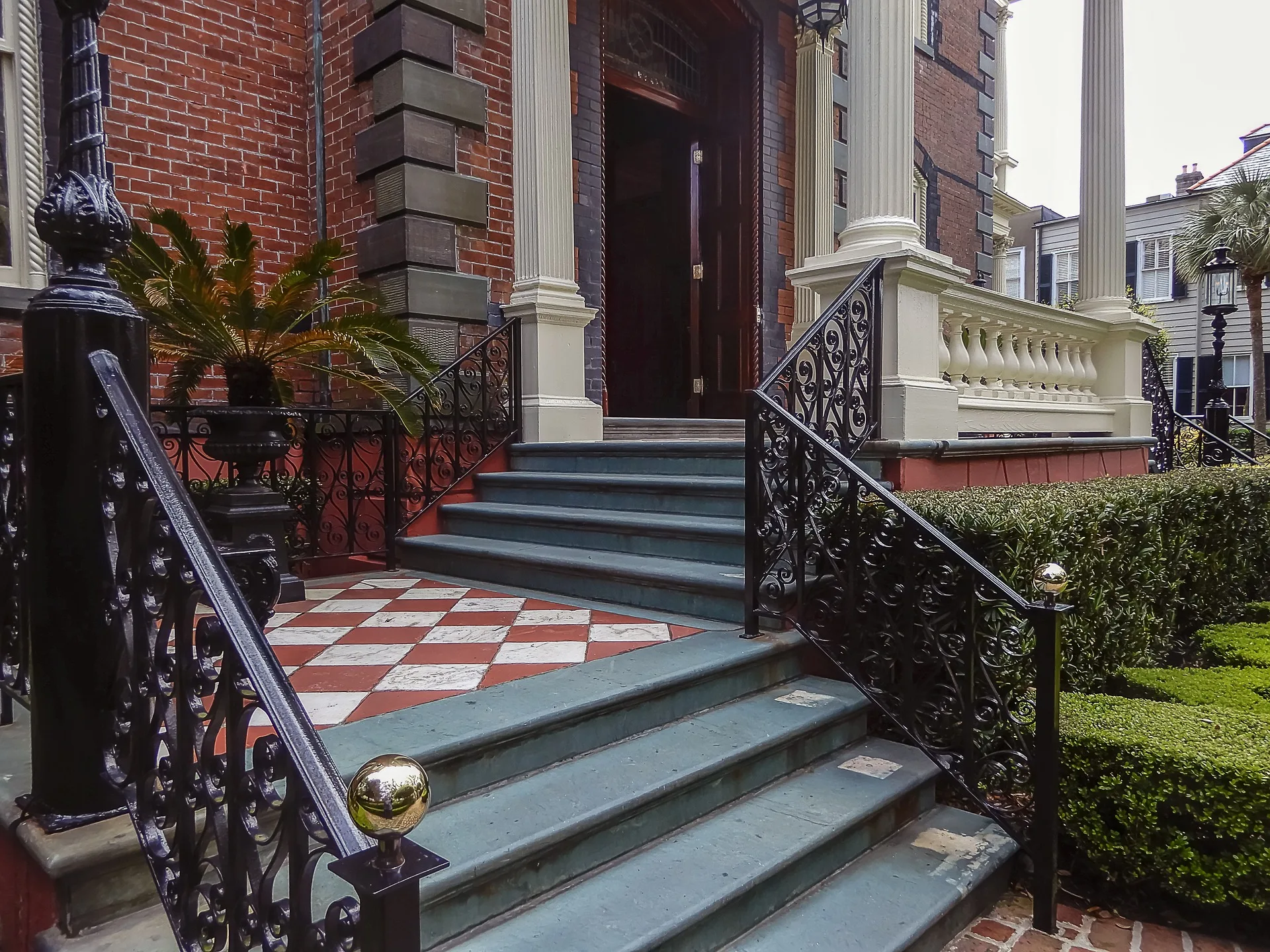  Chinese Factory Wholesale Price Black Aluminium Railing