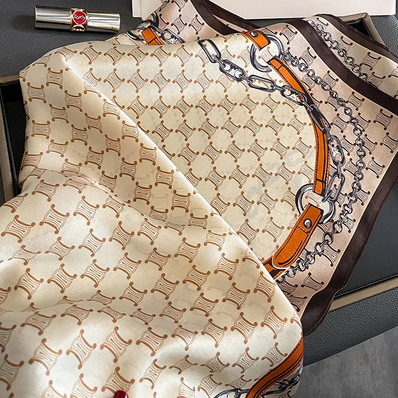 OEM Custom Square Scarf Foulard 100% Pure Printed Silk Scarves for Women Short Tie Bandanas Flower Silk Neck Scarves for Women