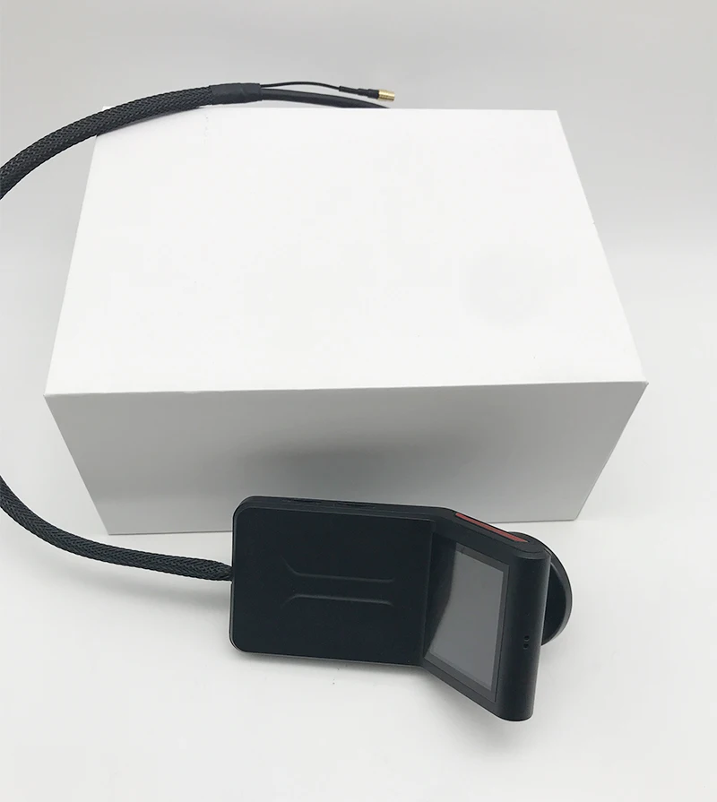 W8N HD driving recorder может быть подключен к CMSV6 GPS трекинг домофон Управление парком