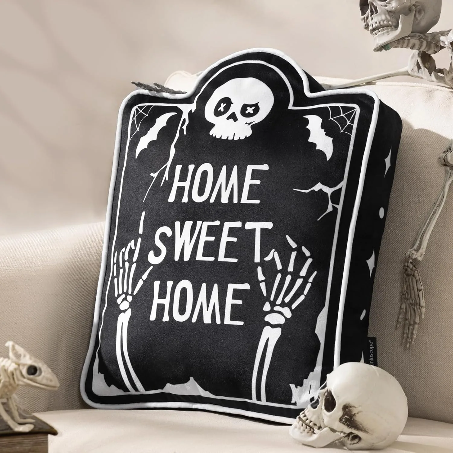Custom High Quality Stuffed Skeleton Animals Plush Toy Manufacture Soft Minky Pillow for Halloween Gifts coffin