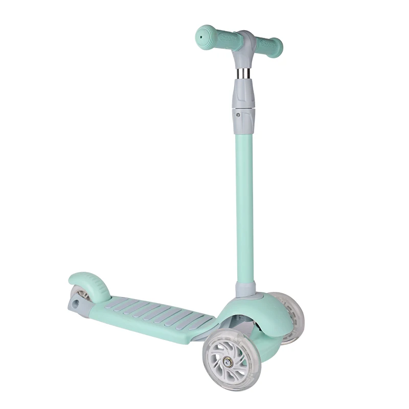 Selected children s scooters that are easy to carry and store with guaranteed supply capacity
