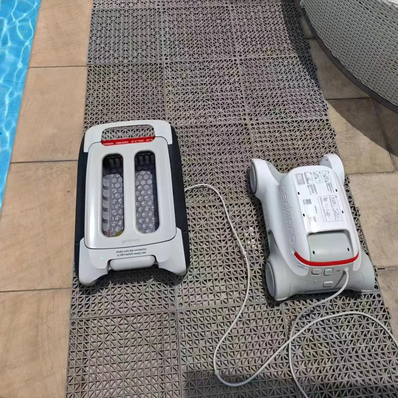 Robotic Swimming Pool Cleaner Robot Wireless Automatic Smart Cleaner Swimming Pool Cleaning Portable