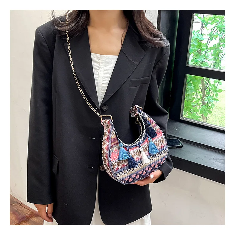 Summer Beach Boho Ethnic Style Crossbody bag For Women Bohemian Tassel Satchel Shoulder Messenger Bags
