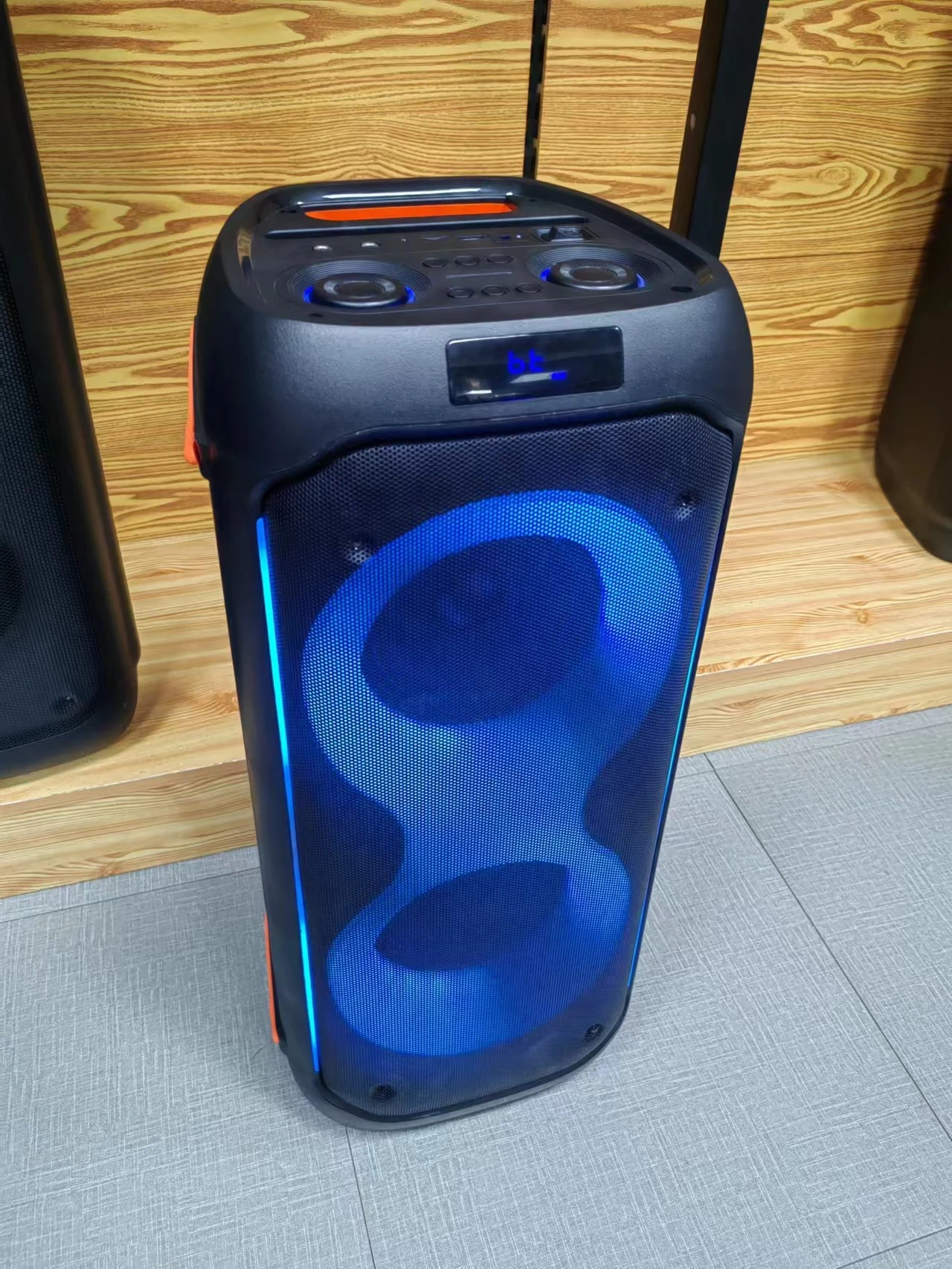 Portable Bluetooth Speaker Column Stereo HiFi Heavy Bass Wireless Soundbar Subwoof Loudspeaker Supports AUX TF Card FM Radio