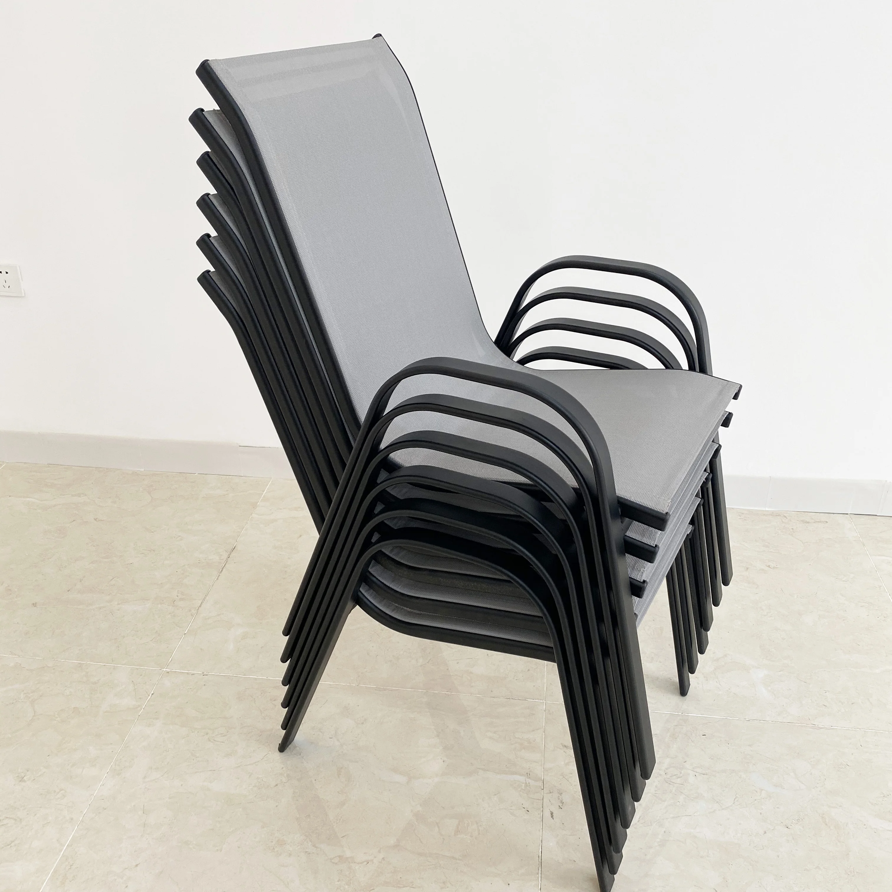 Цветные и штабелируемые стулья для улицы от производителя, стальные обеденные стулья для ресторана