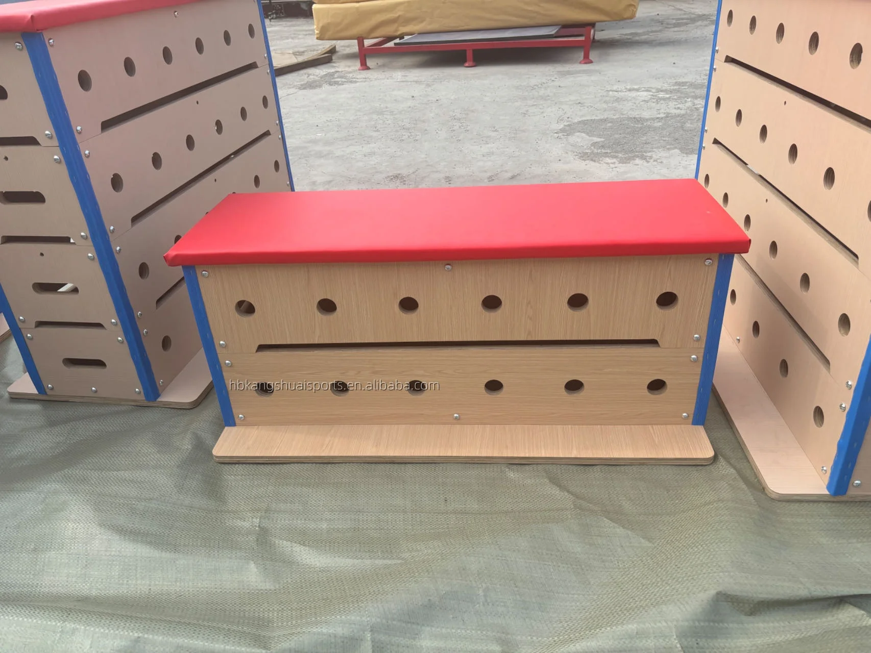 High-Density Blue Sports Equipment Obstacle Course Running Parkour Baffle Parkour Gymnastics Fitness Training Wooden Equipment
