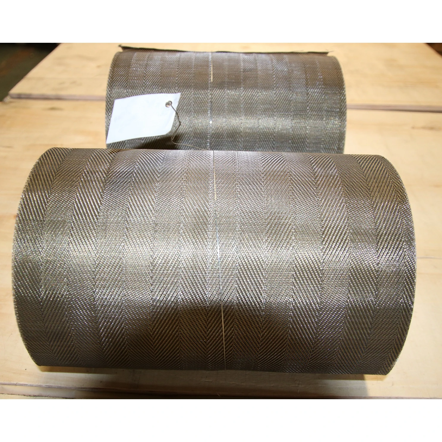 Low Cost Low Carbon Plain Steel Q195 Metal Wire Mesh Fence Cattle Sheep Protective Mesh Cage Enclosure