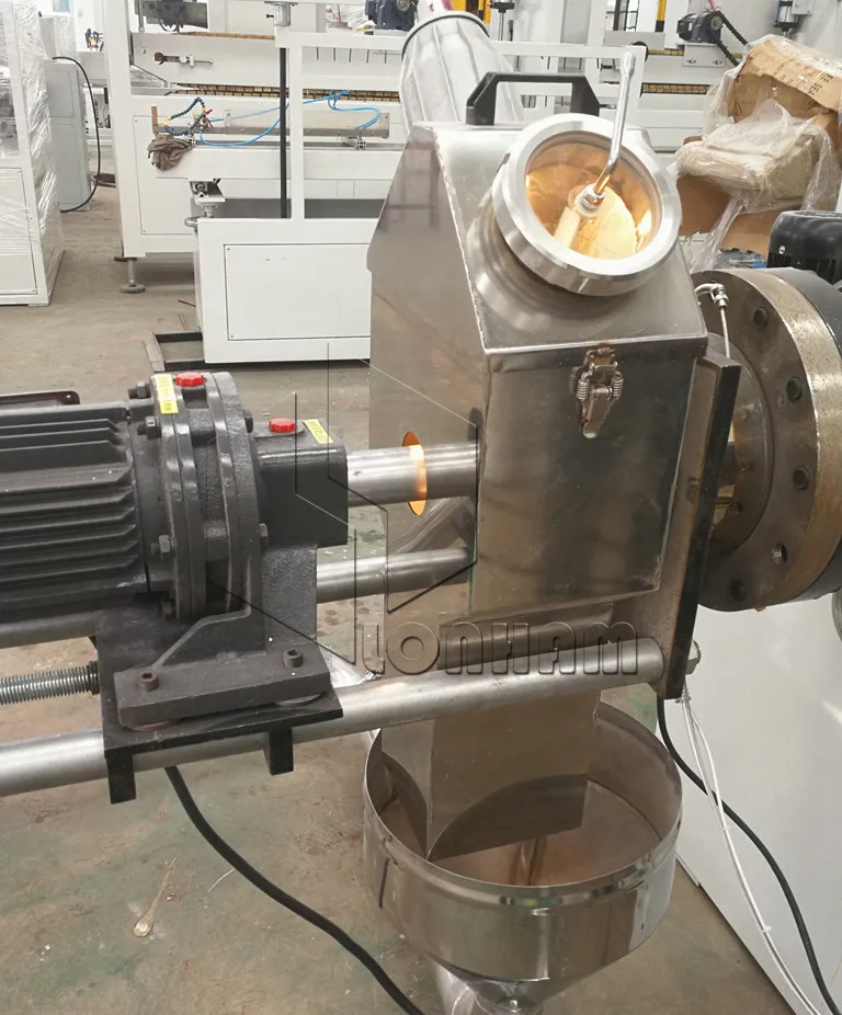 PVC  Pelletizer Machine Hot Cutting Granule Extruding Line