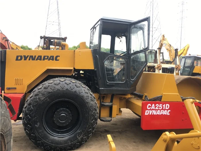 Хорошее состояние отличное б/у дорожный каток Dynapac CC21/б/у