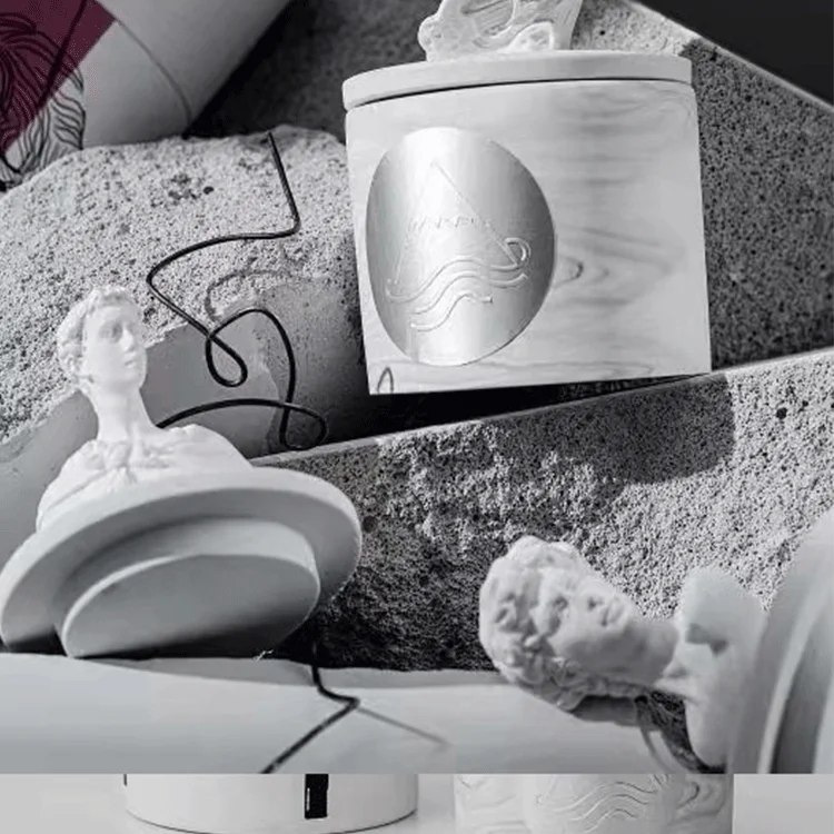 2024 AROMA Custom  Decorative Candles Fragrance Greek Sculpture David Statue Vessels Candles Scented Ceramic Candle Jar With Lid