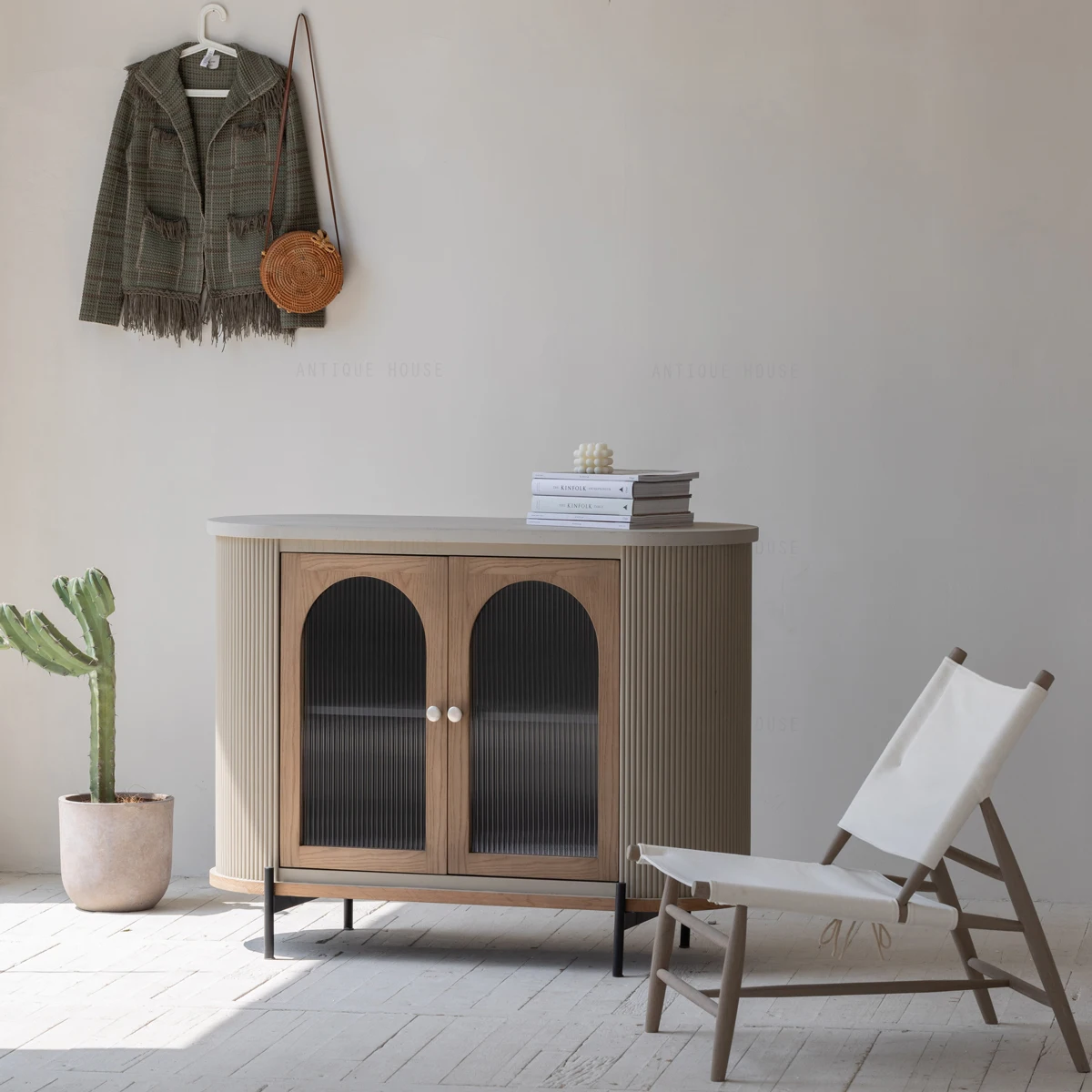 Stylish Interior decoration japandi oak concrete accent cabinet living room furniture decorative glass sideboard