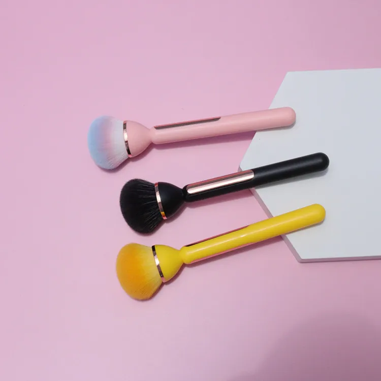 New Design Makeup Blush Brush Single Kabuki Make Up Cosmetic Powder Brush Face Makeup Blush Loose Powder Brush
