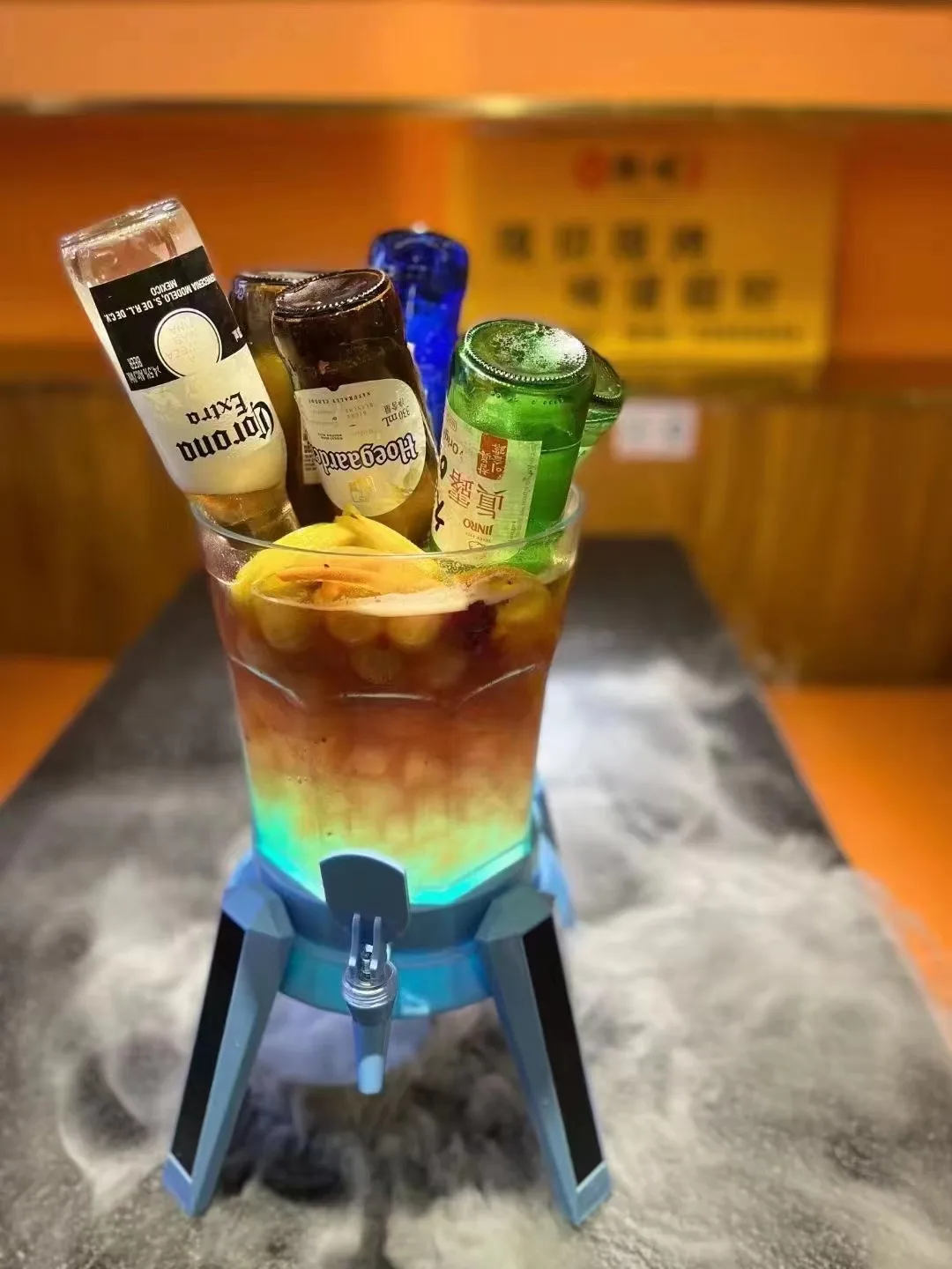 Factory Wholesale 3L Luminous Beer Tower With Rechargeable  Colorful Lights Beer Tower Dispenser Hoegaarden Beer Tower