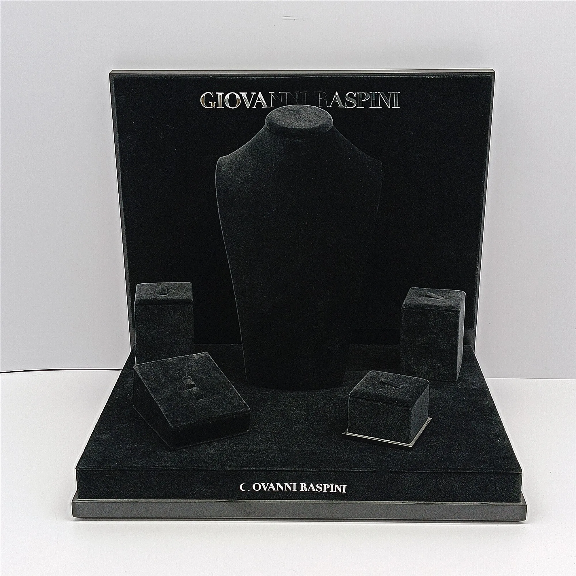 High-end custom black velvet wood jewelry display stand soft luxury jewelry display set for showing