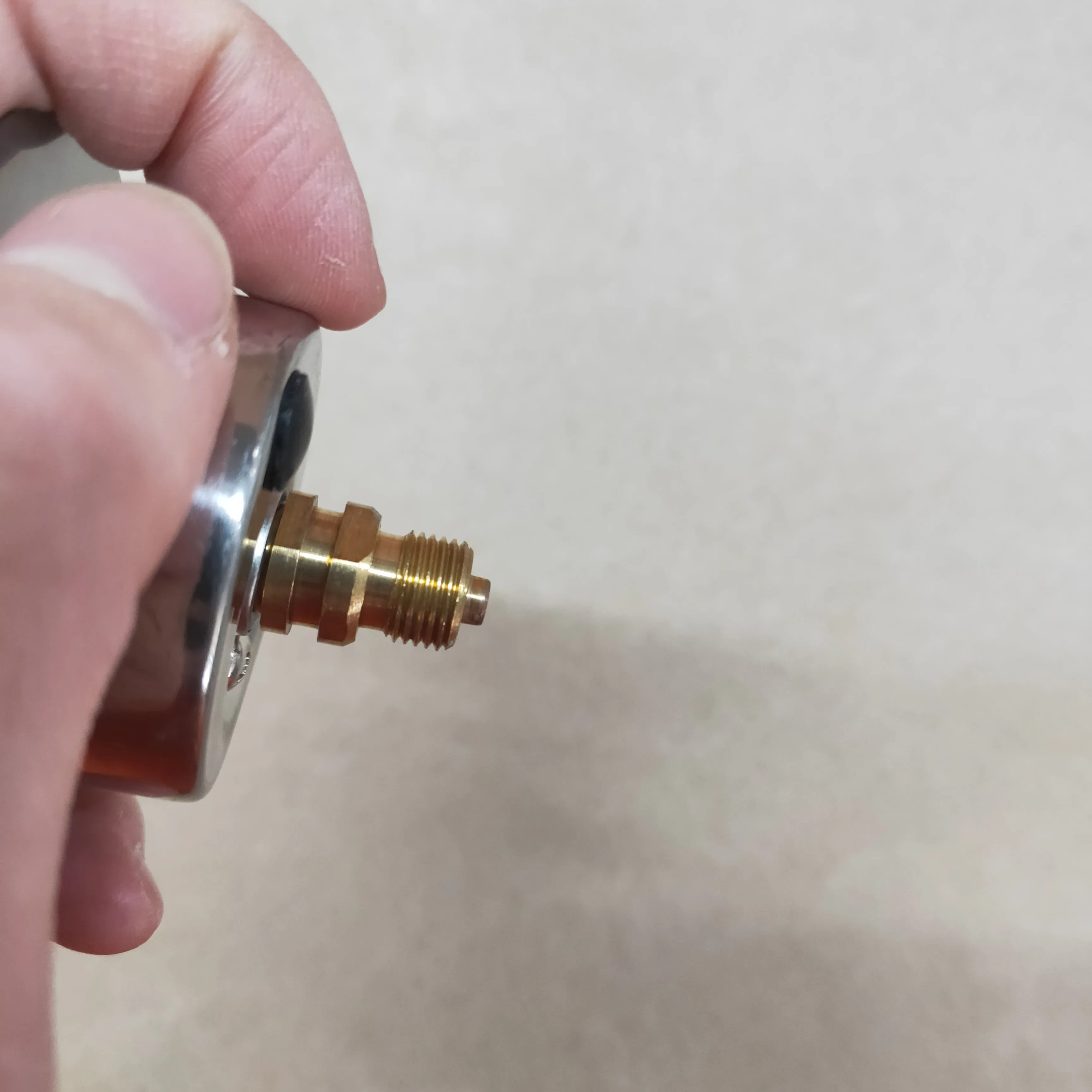 Favorable Price 1.5INCH L-OBD 18BSP 0-11BAR160PSI Black aluminum Pointer Liquid filled oil pressure gauge