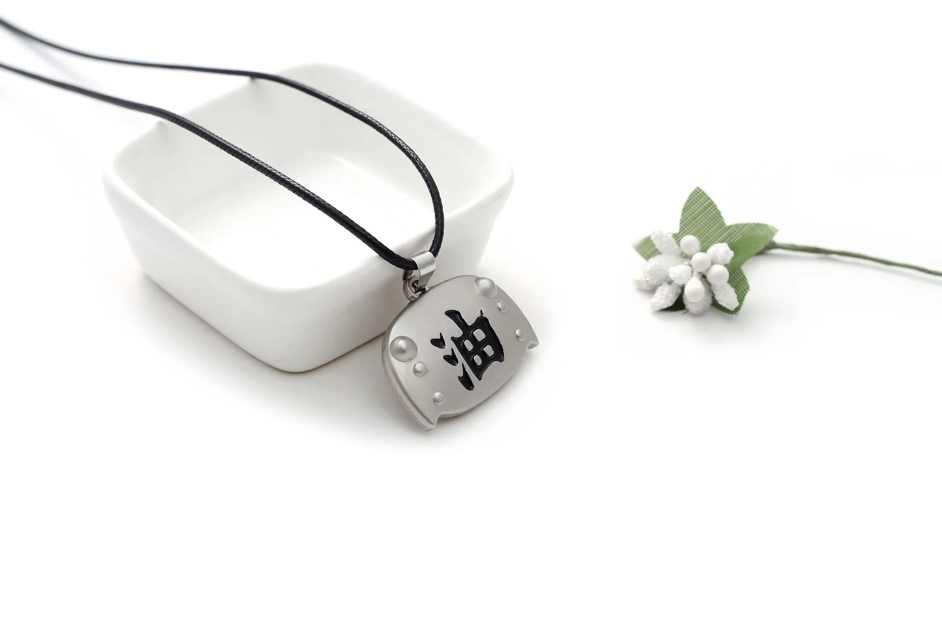 Men  Akatsuki Necklace Pendant Uchiha Itachi Sasuke Kakashi Ten Taisha Shariken Shuriken