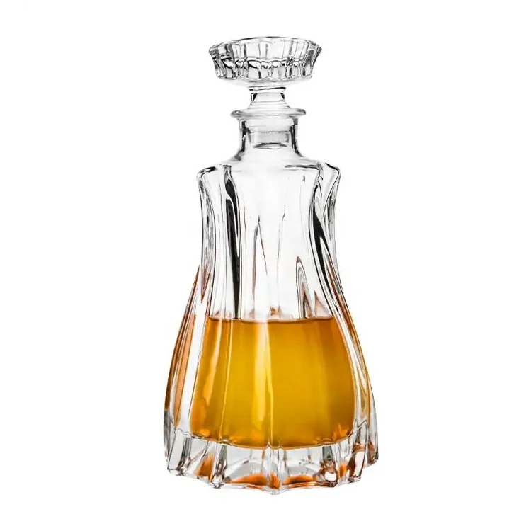 Wholesale Unique Whiskey Glass 700ml Lead-free Glass Whiskey Stone Wine Glasses Decanter Set for Jack Daniels Whiskey