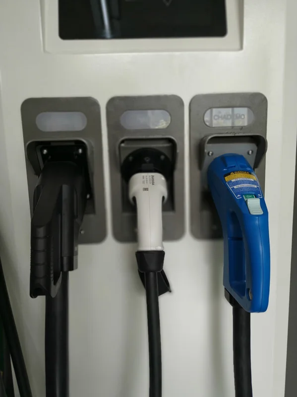 Зарядное устройство для электромобилей CCS + CHAdeMO type 2 EVSE