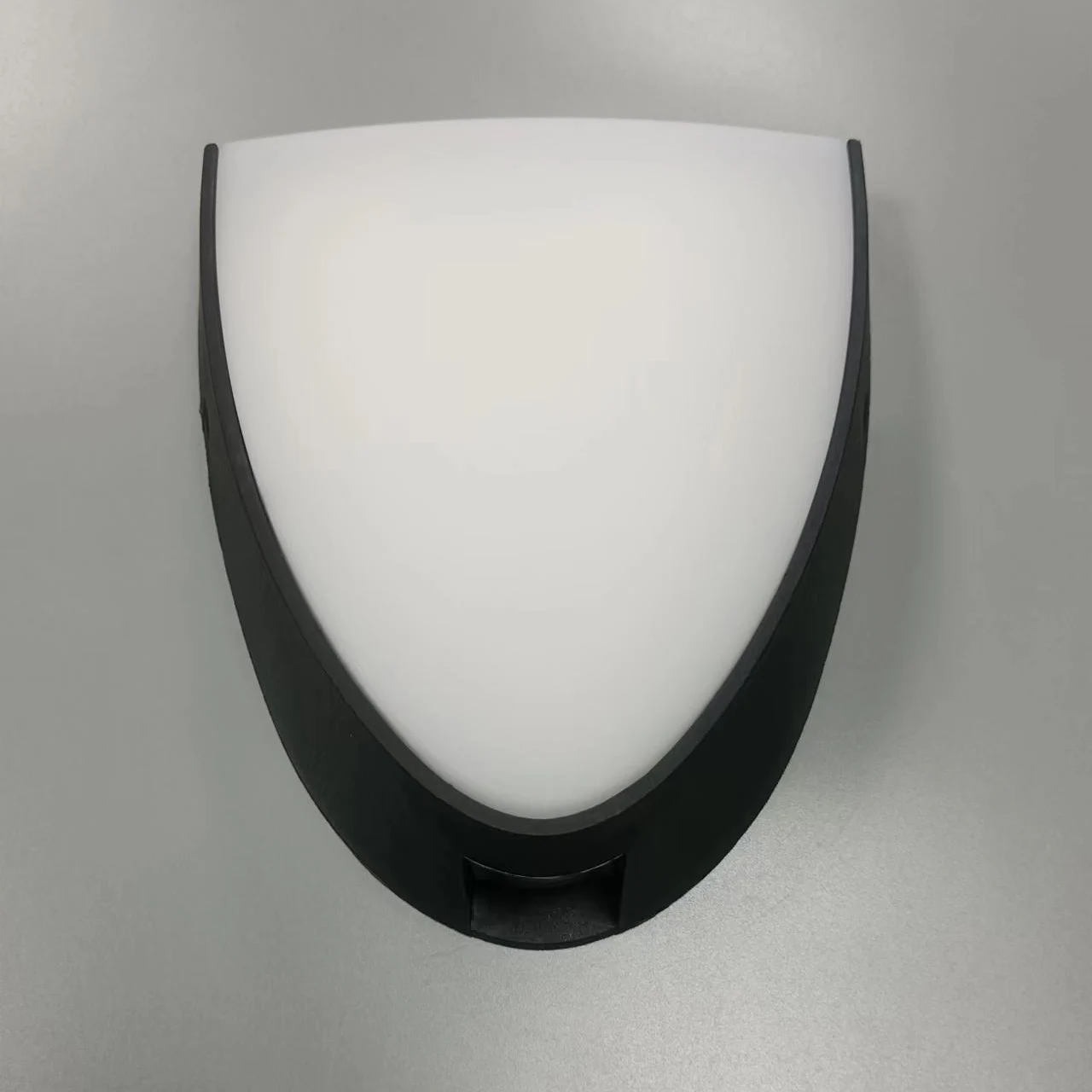 Новый треугольный Регулируемый внешний вид IP65 садовый водонепроницаемый настенный светильник пластиковый влагостойкий светильник