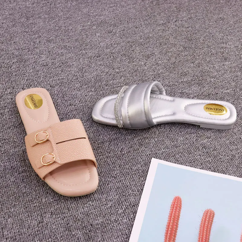 Custom Open Toe Red Women Spring Sandals 2022 Summer PU Flat Sandals New Design Suka Beach Slide Shoe Ladies Slippers And Sandal