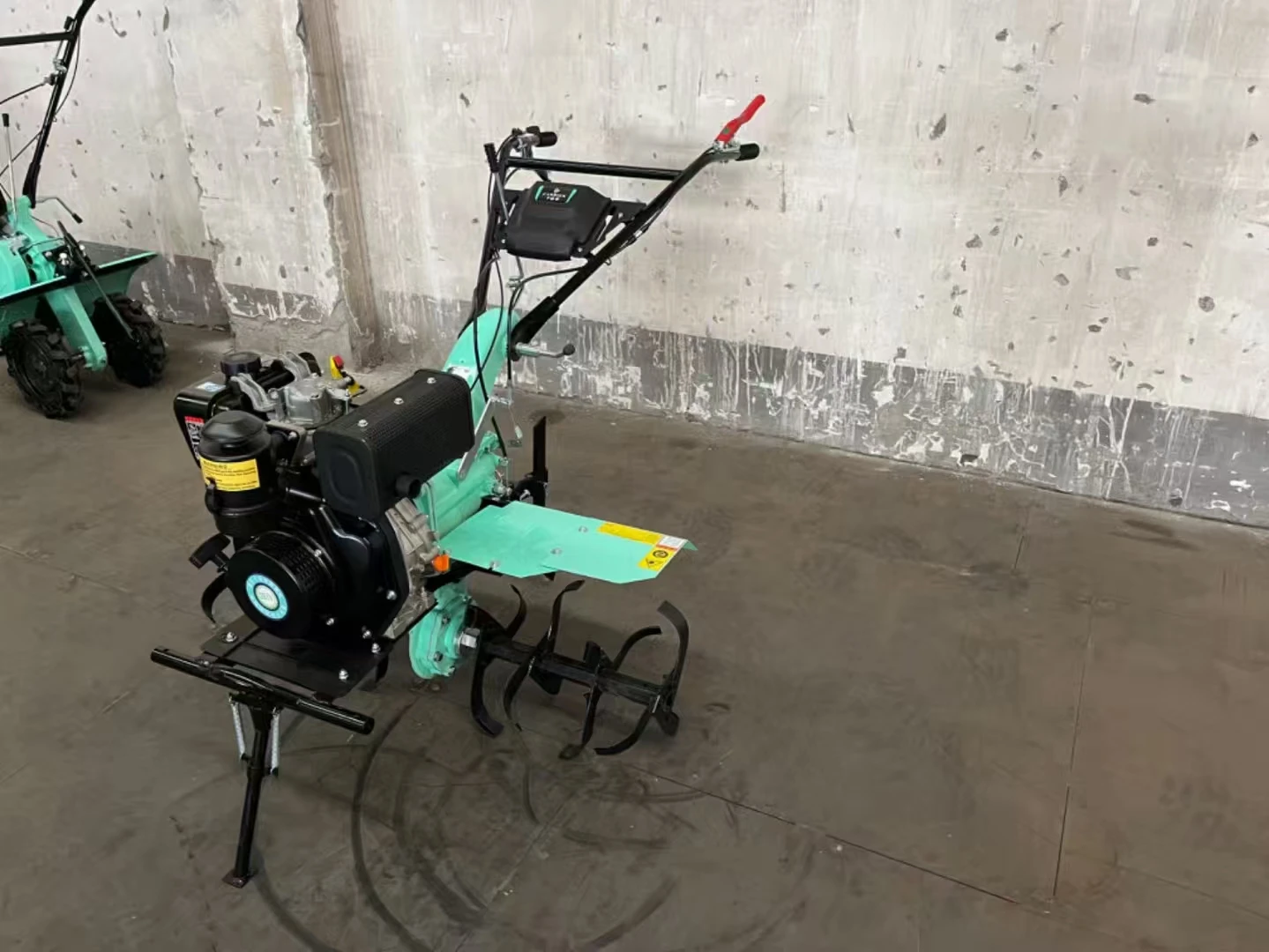 Factory direct sale good quality gasoline fuel farm cultivator