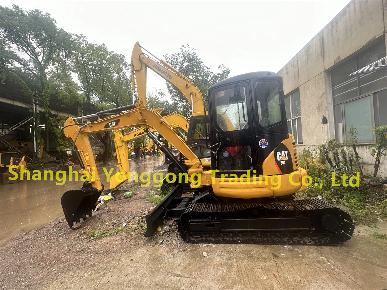 hot sale Japan machine used excavator cat 304 for excavating 4ton mini excavator