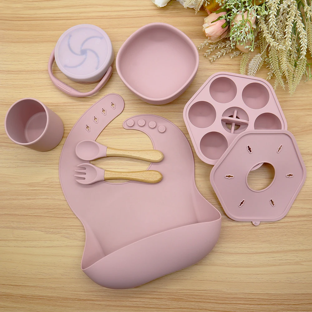 Melikey customized wholesale new design tableware baby silicone feeding set bpa free waterproof bib spoon bowl set