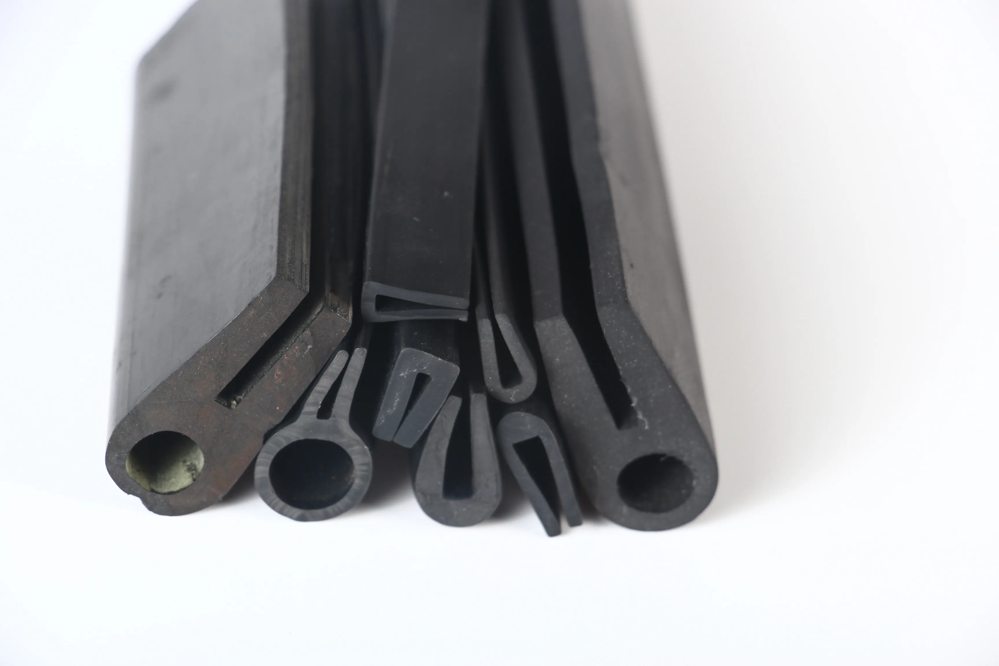 U channel epdm edge trim Car crash proof weatherproof extruded epdm  rubber seal