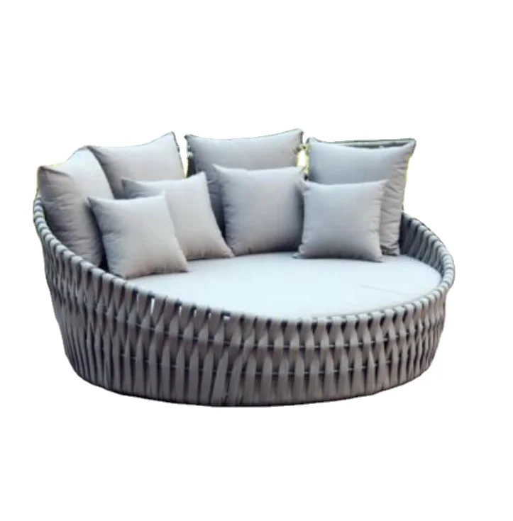Outdoor rope woven furniture garden sunbed round rattan wicker daybed