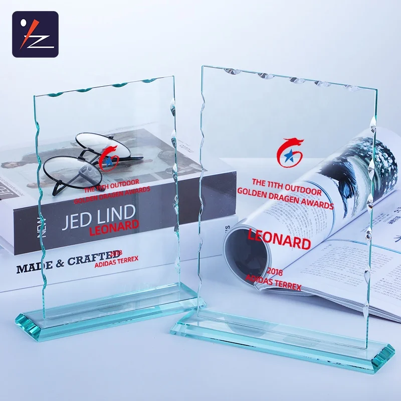 Green Glass Square Shape Trophy Award Customise Glass Award Trophy For Business Gift